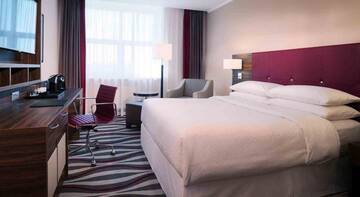 Фото номера Стандартный номер  Гостиница Four Points by Sheraton Калуга г. Калуга 2