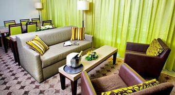 Фото номера Бизнес-люкс Гостиница Ambassador Hotel &amp; Suites Kaluga г. Калуга 4