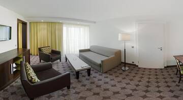 Фото номера Бизнес-люкс Гостиница Ambassador Hotel &amp; Suites Kaluga г. Калуга 5