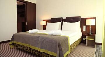 Фото номера Апартаменты с 2 спальнями Гостиница Ambassador Hotel &amp; Suites Kaluga г. Калуга 6